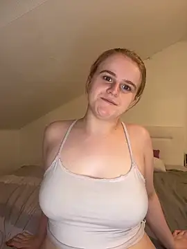 daddysgirly003 online show from February 20, 7:15 pm