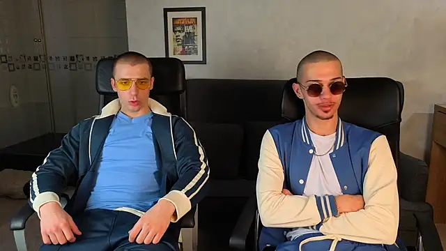 KellenWest online show from April 10, 4:18 am