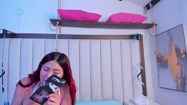 Ela Sammy online show from March 5, 7:42 pm