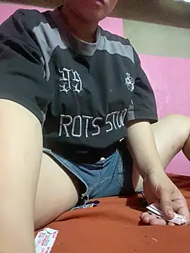 Thanhhuyen001 online show from April 2, 4:54 am