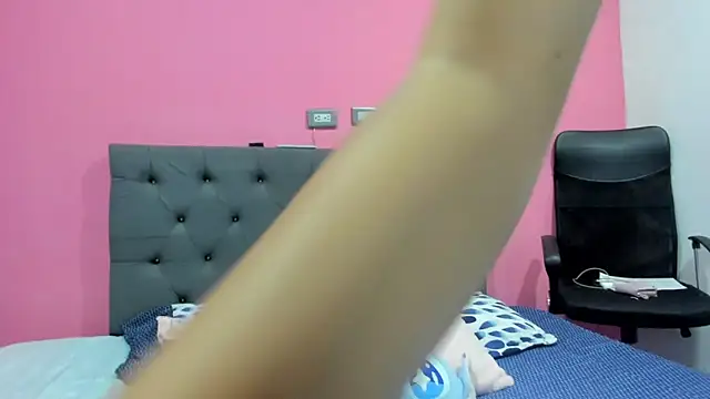 ariloe quintero online show from April 29, 1:14 pm