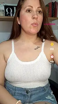 SofiEsteves online show from July 31, 1:45 pm