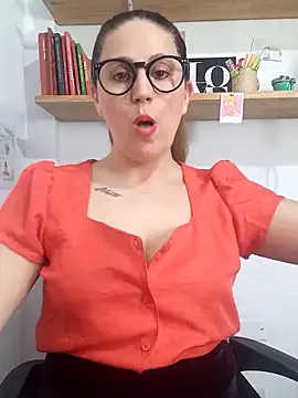 SofiEsteves online show from May 2, 3:48 pm