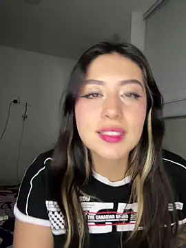 justmariee online show from March 24, 4:51 am