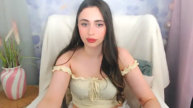 LarissaSweet21 online show from July 27, 7:33 pm