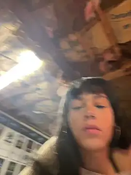 NikkiMakesUSticky online show from May 4, 6:44 pm
