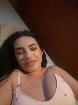 LucyLucy23 online show from December 17, 6:01 pm