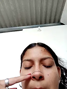 Mei and Gaby online show from February 10, 3:37 pm