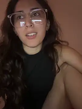 LatinDoll8 online show from April 28, 8:02 pm