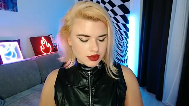 Ariana Saint online show from December 20, 6:12 pm