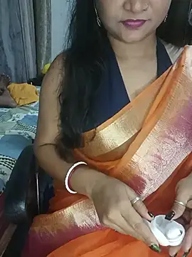 MAHI066 online show from July 26, 3:42 pm