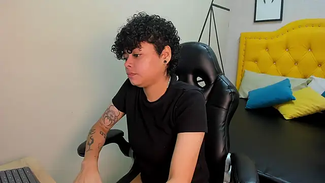 Sasha Venom online show from January 6, 7:28 pm