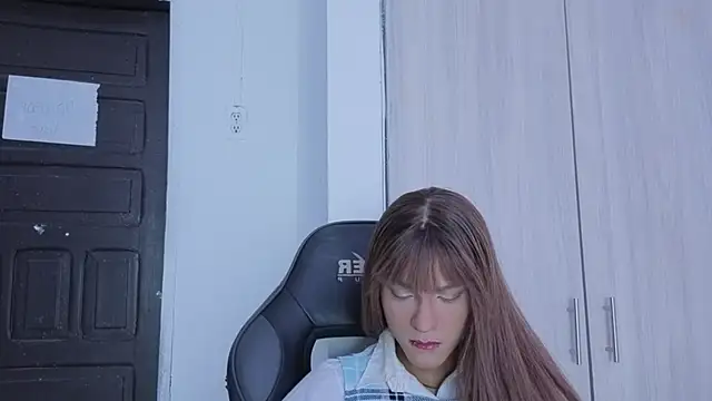 tiffanyy 777 online show from June 4, 10:47 pm