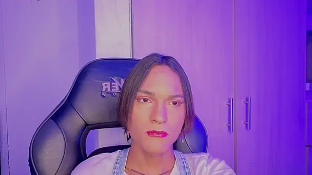 tiffanyy 777 online show from July 1, 6:13 am