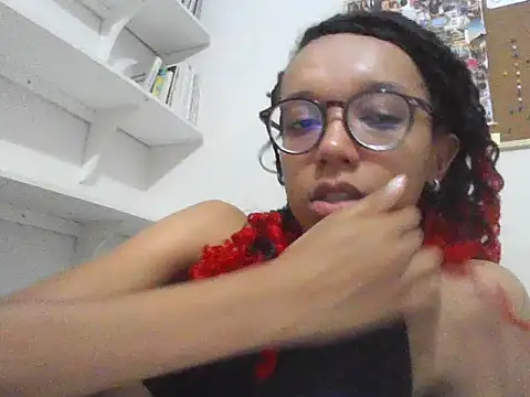 NoireDalia online show from December 19, 3:59 pm