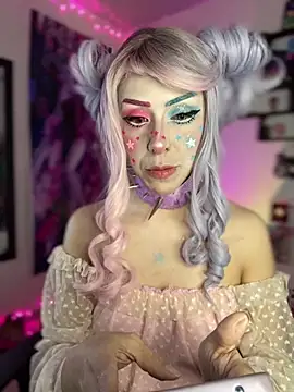 Sky Girl LS online show from February 21, 11:05 pm