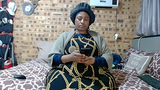 AFRICANBOOTYLICIOUS online show from July 5, 4:19 am