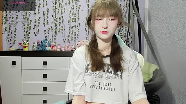 Yoonhee ki online show from July 1, 7:13 pm