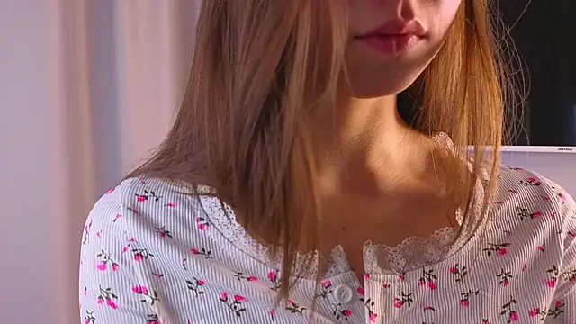 marywilly online show from February 1, 4:28 pm