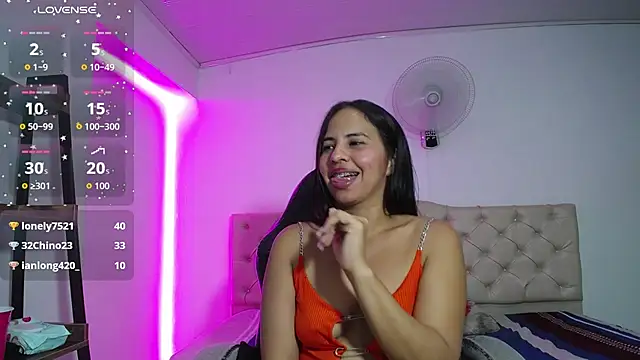 nicol ross19 online show from July 24, 2:09 am