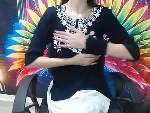 Farhana beautyfull online show from May 1, 4:48 am