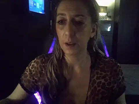 labelgecoquine online show from February 25, 9:13 pm