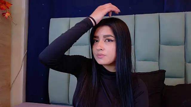Emilyy05  online show from July 17, 11:52 pm