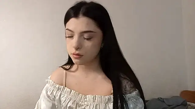 LexusGirls online show from March 5, 4:47 pm