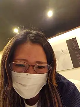 tomatocjin124 online show from May 21, 1:53 pm