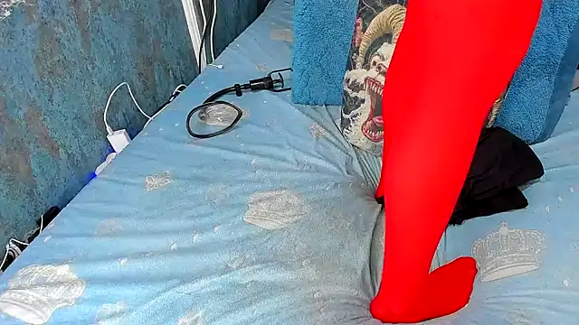 RedAssHottie online show from July 4, 3:35 am