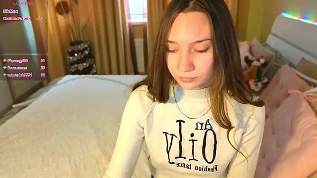 Ralvia Rones online show from December 22, 8:39 am