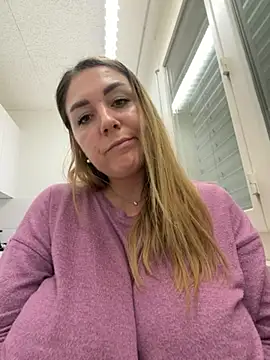 Vaannessaa online show from December 21, 8:24 pm