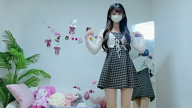 Kiki-jpn online show from May 2, 10:40 am