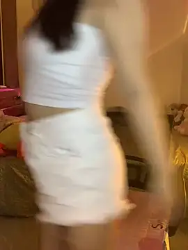 Sofiababy22 online show from May 8, 2:42 pm