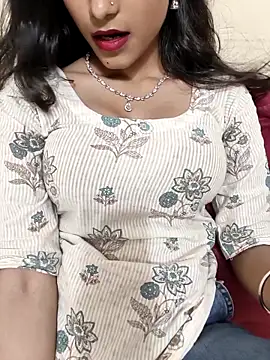 Yours-Zeenat online show from April 28, 7:34 am