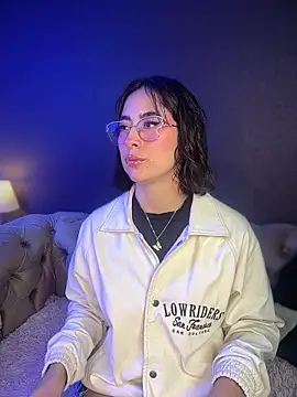 luna gv online show from March 6, 10:43 am