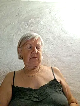 KlaudiaDarling online show from July 13, 6:25 am