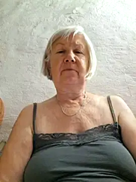 KlaudiaDarling online show from June 27, 7:09 pm
