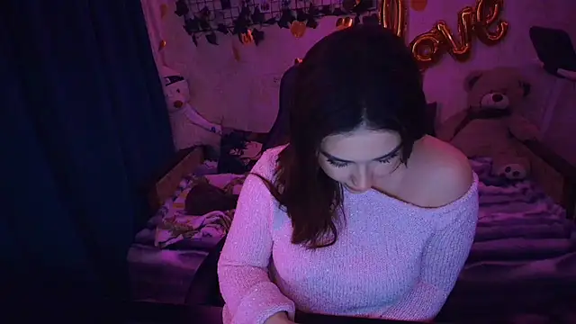 AlisiaRose online show from April 14, 10:21 pm