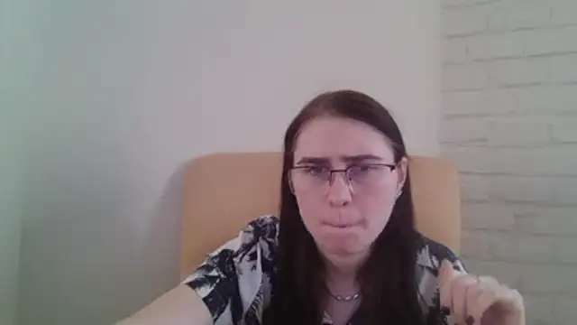 KrissLimada online show from May 5, 4:54 pm