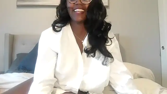 taliablackrose online show from March 12, 10:56 pm