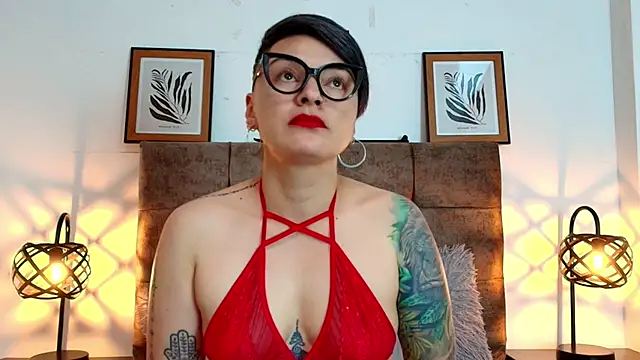 kat paradise online show from June 3, 2:33 pm