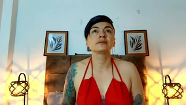 kat paradise online show from June 8, 11:00 am