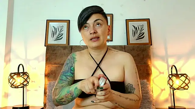 kat paradise online show from July 22, 12:17 pm