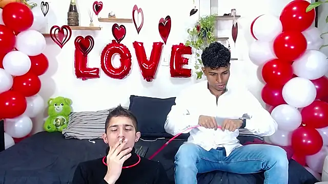 Interracial Snow Bunny online show from February 14, 11:29 pm