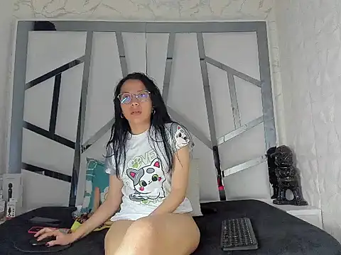 Lunahot68 online show from July 1, 10:26 am