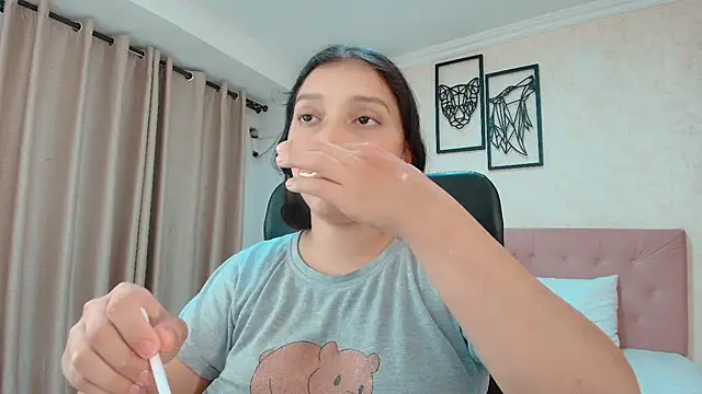 littlemolly walcott online show from July 1, 1:16 am