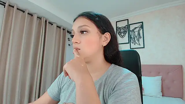 littlemolly walcott online show from July 9, 10:55 pm