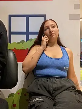 Scarlet auraa online show from July 12, 9:37 pm