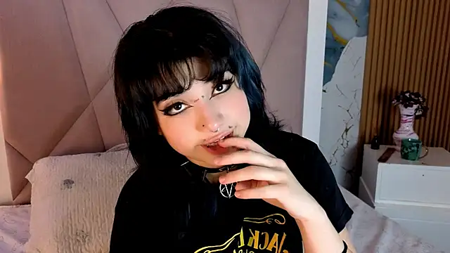 Sienna Desiree online show from June 20, 2:42 pm